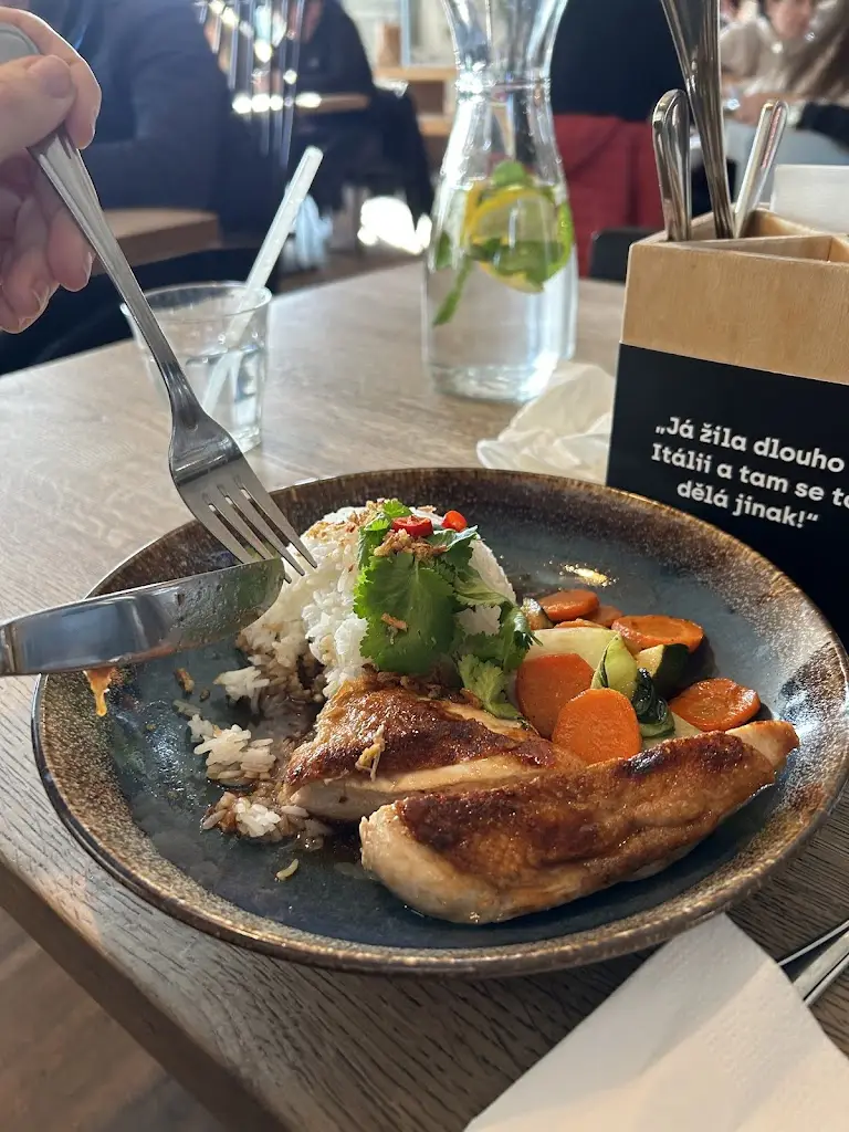 Menu_BISTRO GREEN I food & market_Měcholupy_image_2