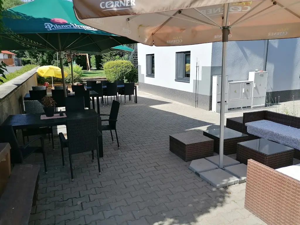 Libor Podrázský_Občerstvení Jégr_Libochovice_review