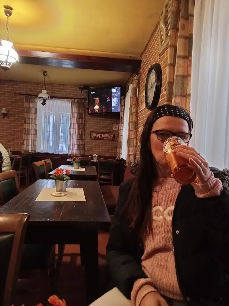 Petr Kořan_Restaurace Modrá hvězda_Postoloprty_review