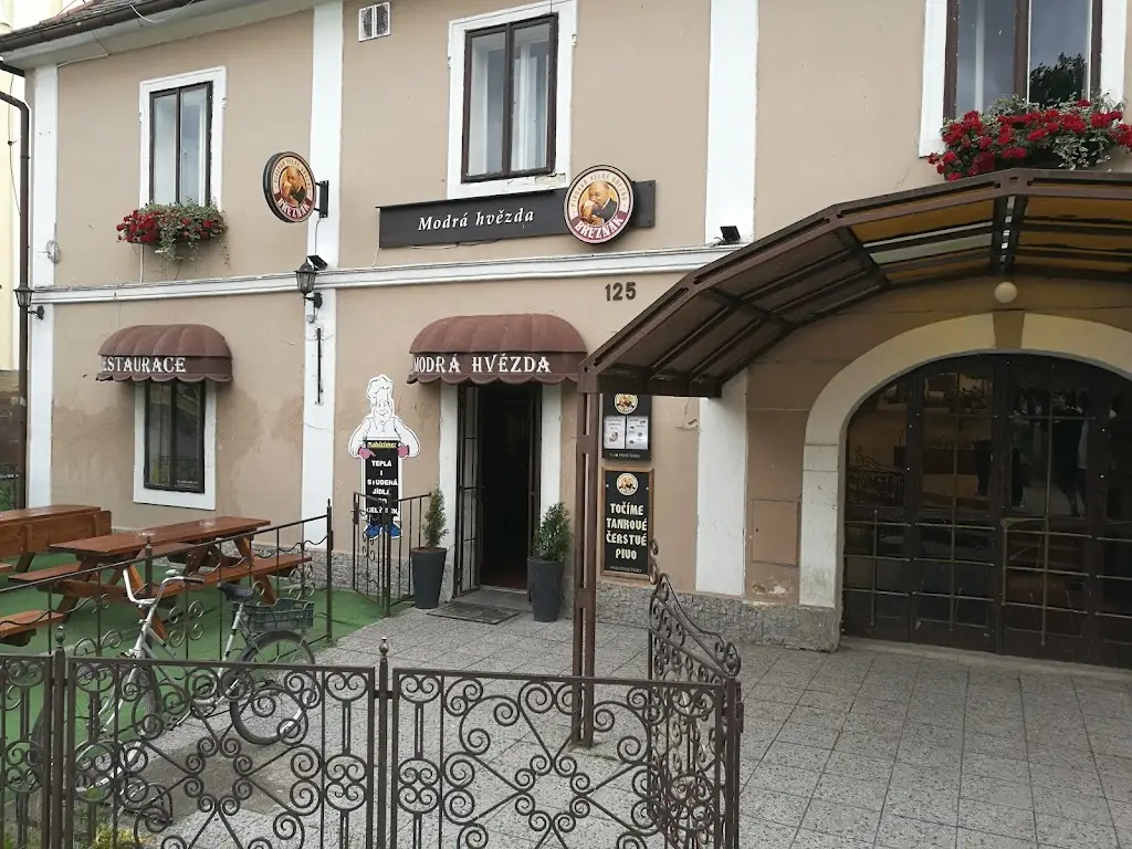 Restaurace Modrá hvězda_Postoloprty_slider_image_2