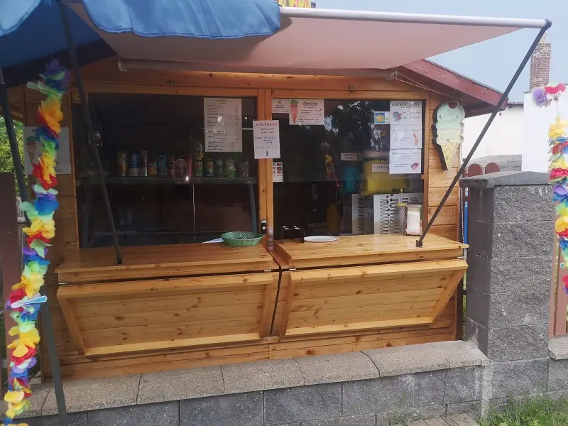 ZMRZLINA-Občerstvení U Jiřinky restaurant in Řehlovice