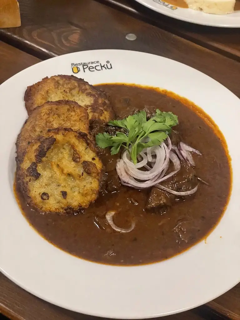 AVINASH KALARICKAL_Restaurace U Pecků_Polepy_review