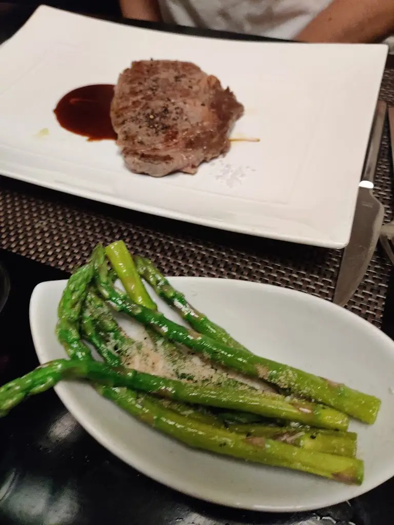 Jory Pauwels_Volcano Grill House_Polepy_recensione