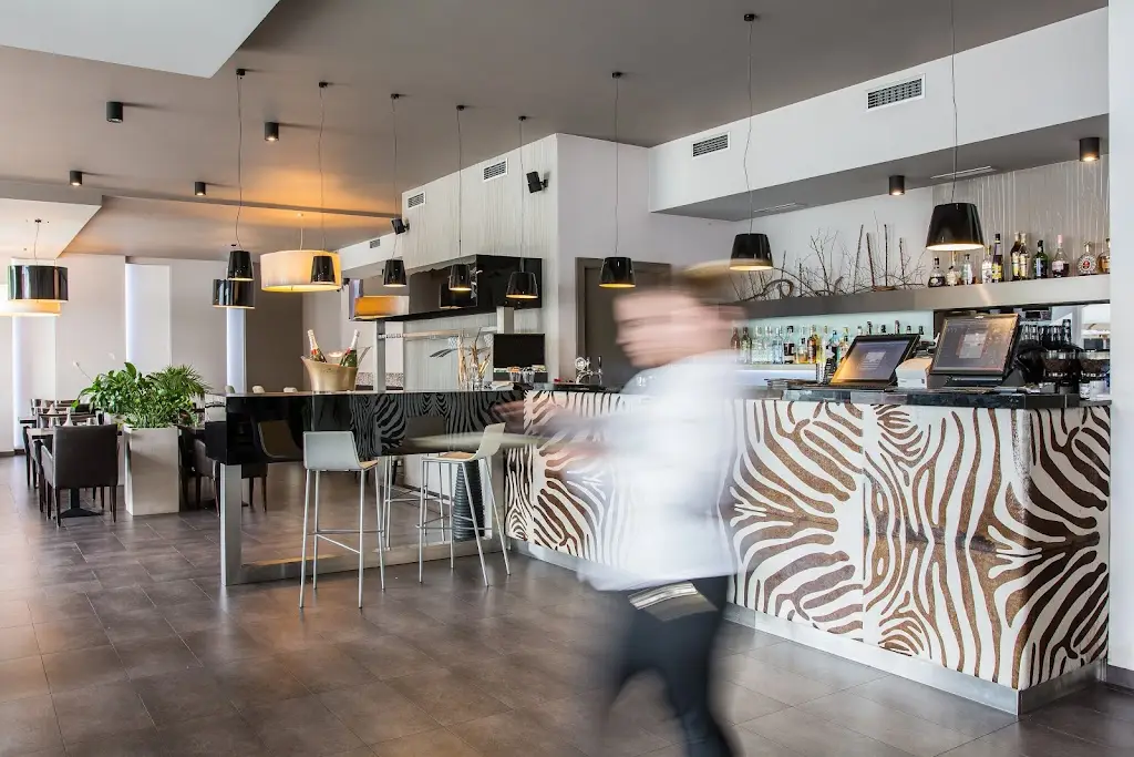 Volcano Grill House_Polepy_slider_image_1