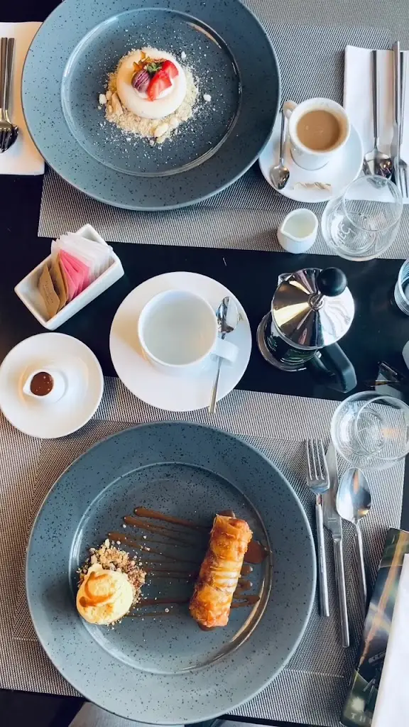 Volcano Grill House_Polepy_slider_image_2