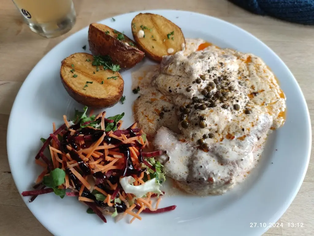 Jan Dvořák_Kotlina Restaurace_Terezín_review