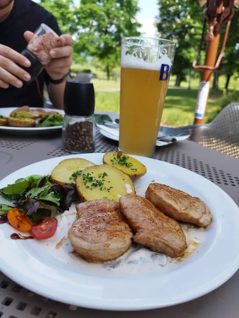 Monika Bartonova_Kotlina Restaurace_Terezín_review