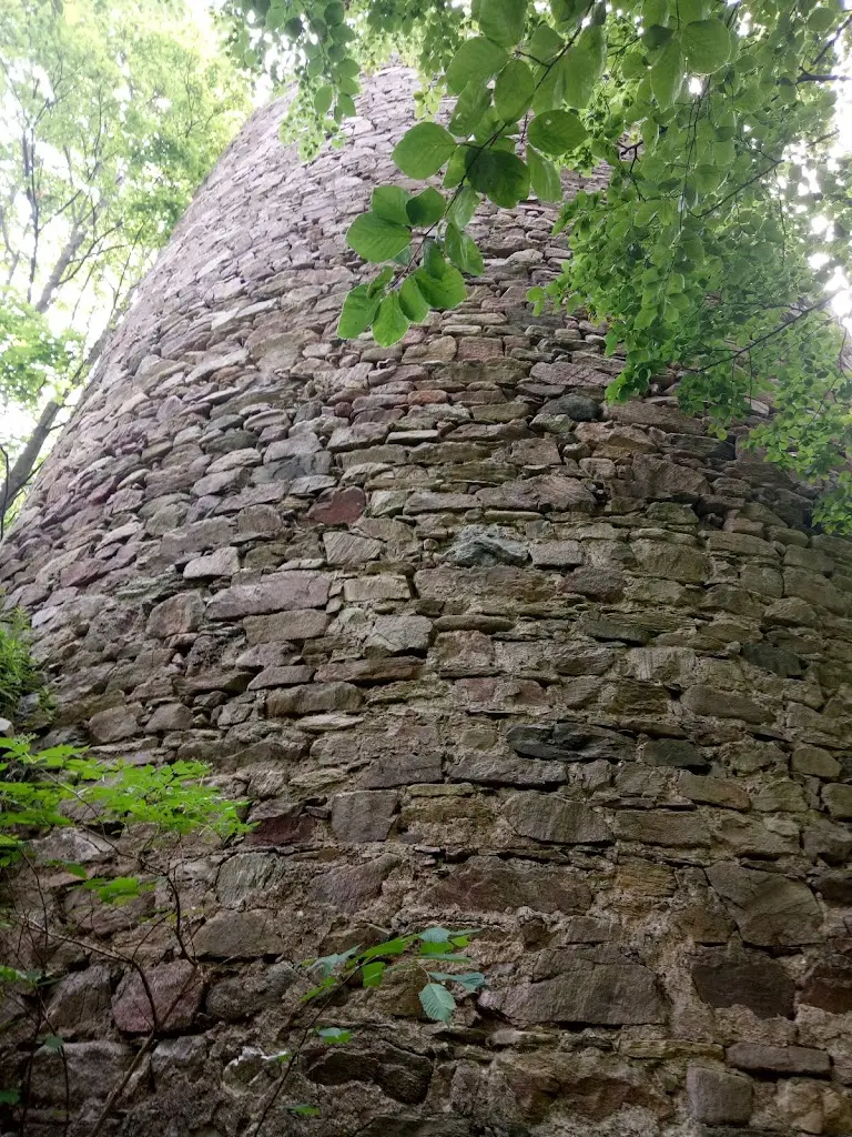 Tony Mesman_Zřícenina hradu Perštejn_Perštejn_review