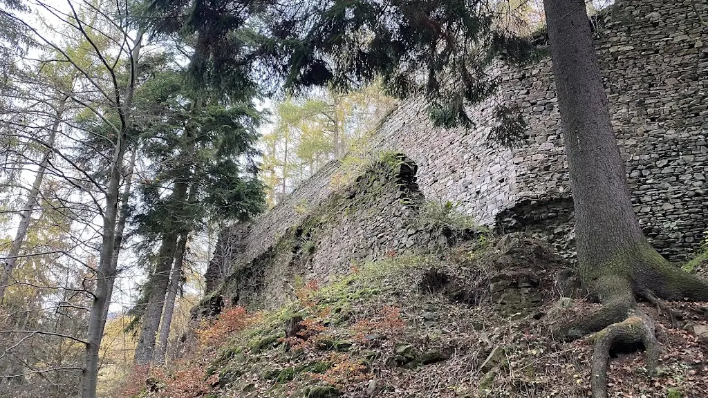 Ren Bon_Zřícenina hradu Perštejn_Perštejn_review