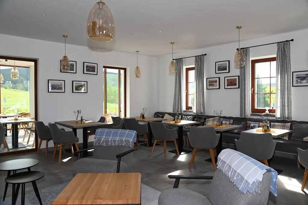 Königův mlýn penzion&restaurace restaurant in Perštejn