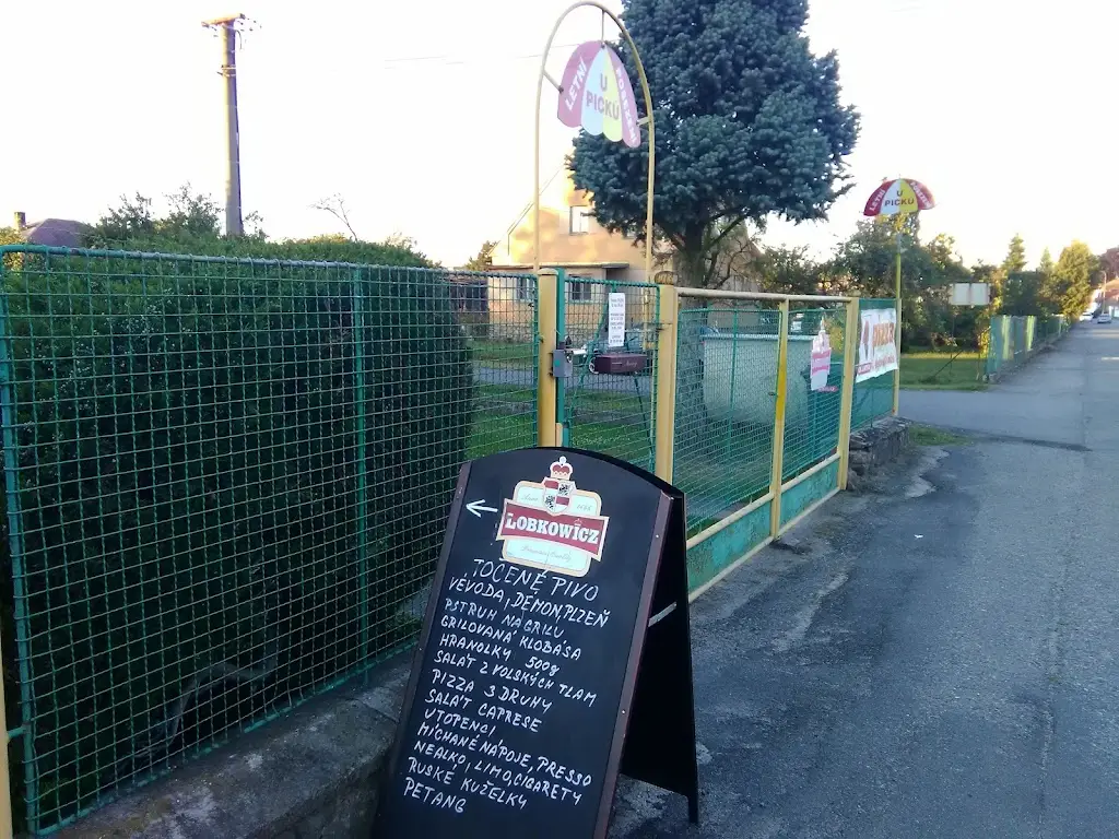 Adam N._Letní posezení u Picků_Soběslav_review