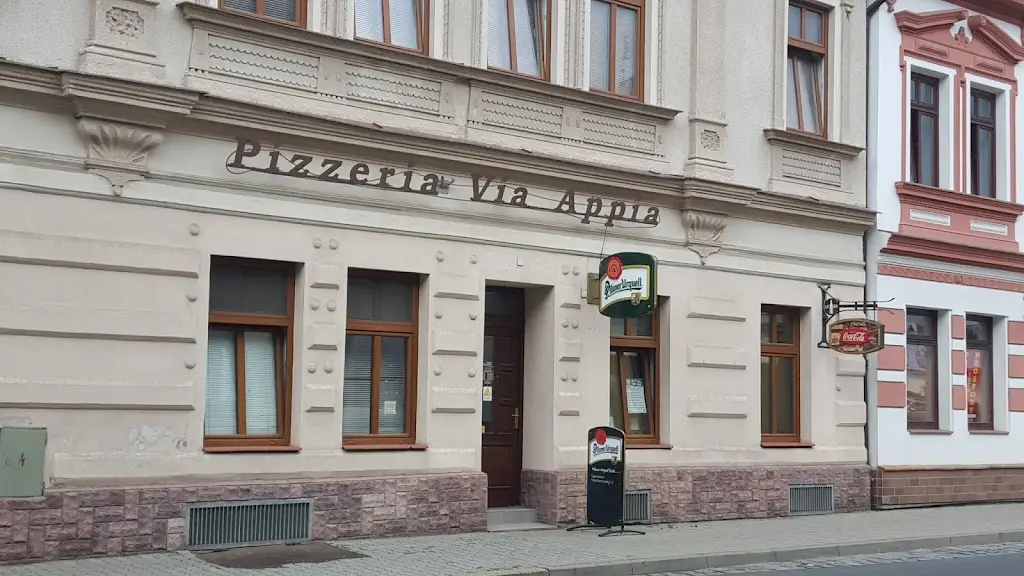 Bílá labuť ristorante a Litvínov