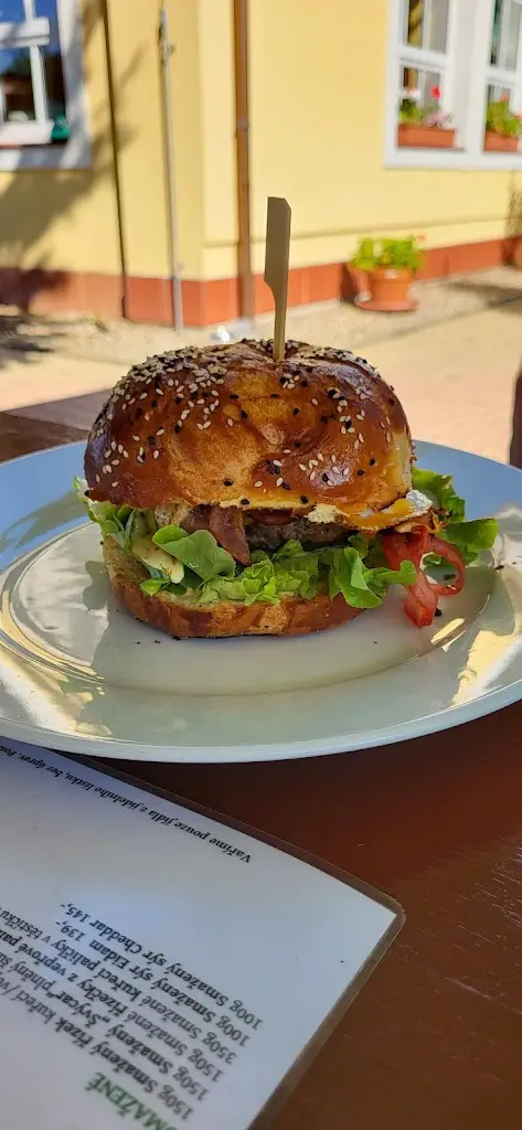 Michaela Klobásková_Restaurace Oáza_Štětí_review