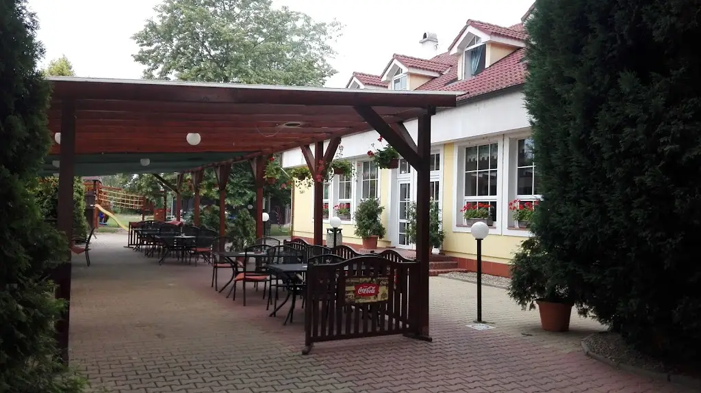 Restaurace Oáza restaurant in Štětí