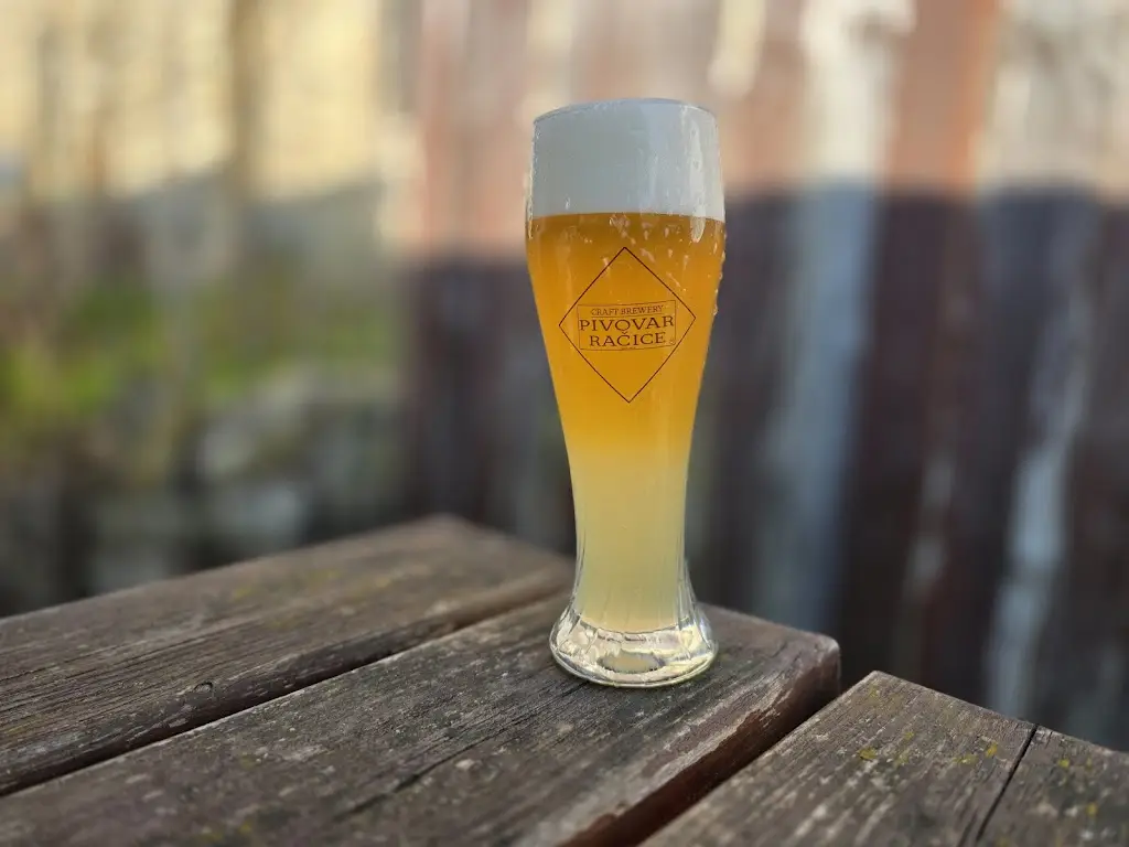 Pivovar Račice - Pivovarský klub Stračí_Štětí_slider_image_1