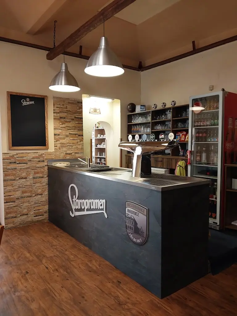 Restaurace Radnice restaurant in Třebenice