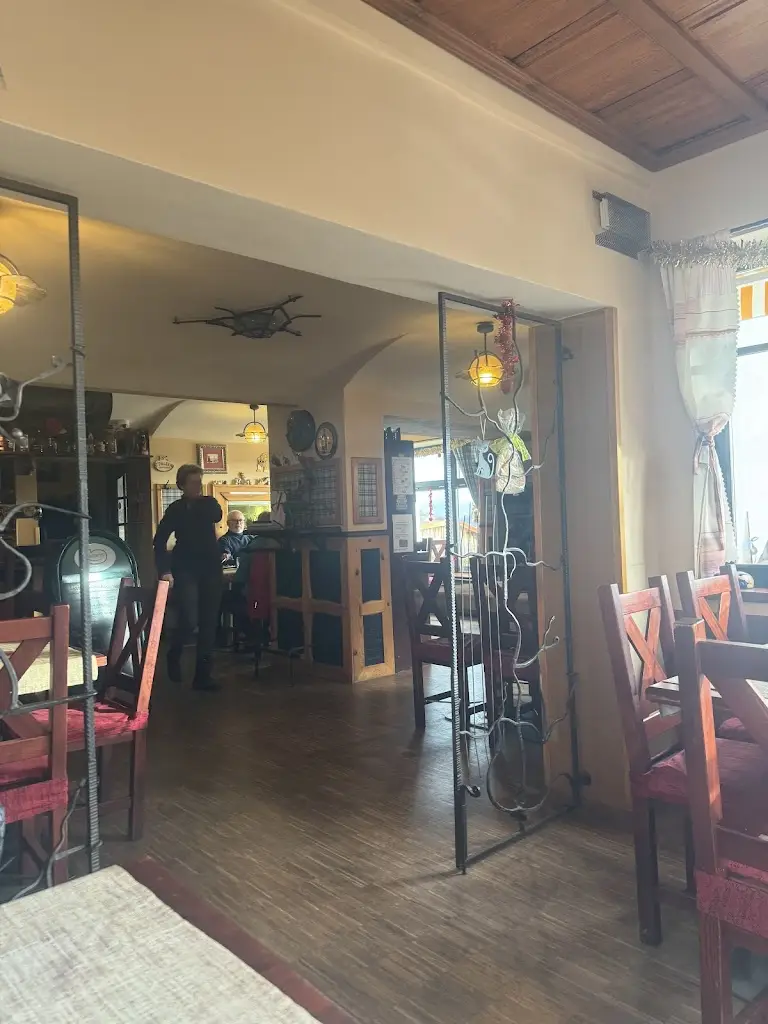 Restaurace Kocourov restaurant in Třebenice