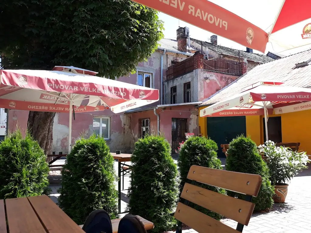 Restaurace Pod Kaštanem_Trmice_slider_image_1