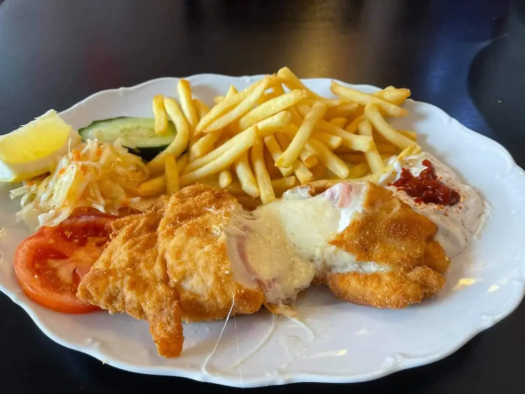 RESTAURANT EURO-ASIA_Vejprty_slider_image_3