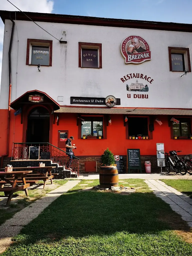 Restaurace U Dubu ristorante a Velké Březno