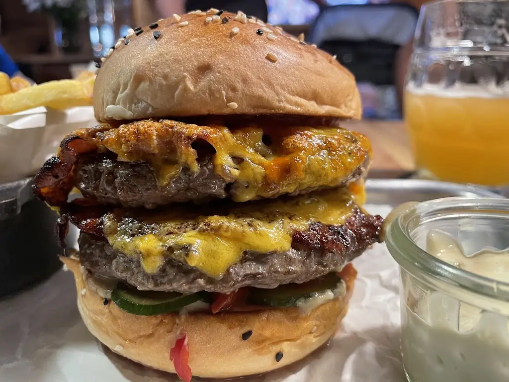 Pavel Bodiš_Šestidomí - restaurace_Teplice_review