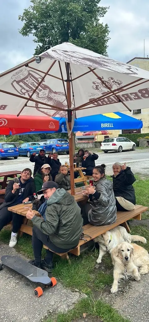 Frederika Slezáková_U dvou čápů_Soběslav_review