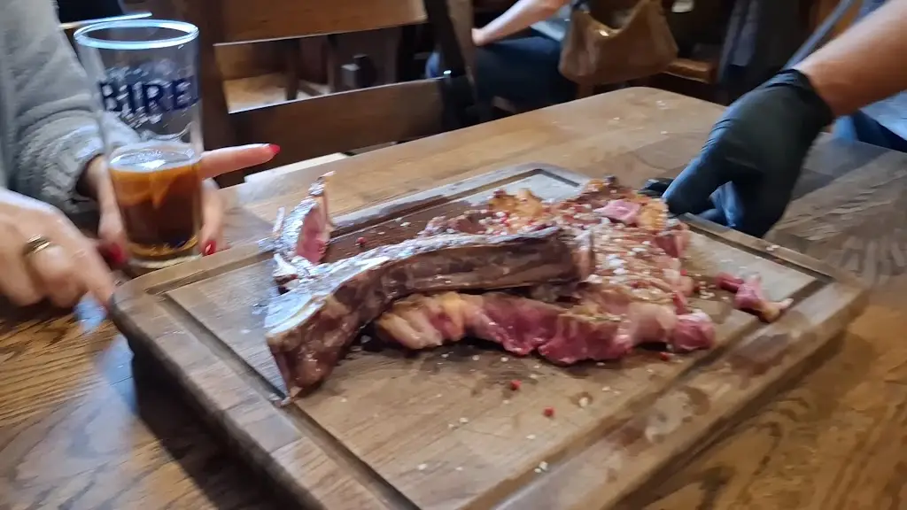 Igor Novoseltsev_Bulldog Steakhouse_Teplice_review