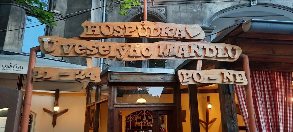 Hospůdka u veselýho mandlu restaurant in Teplice