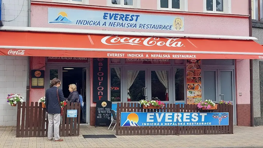 Indická a Nepálská restaurace Everest Teplice restaurant in Teplice