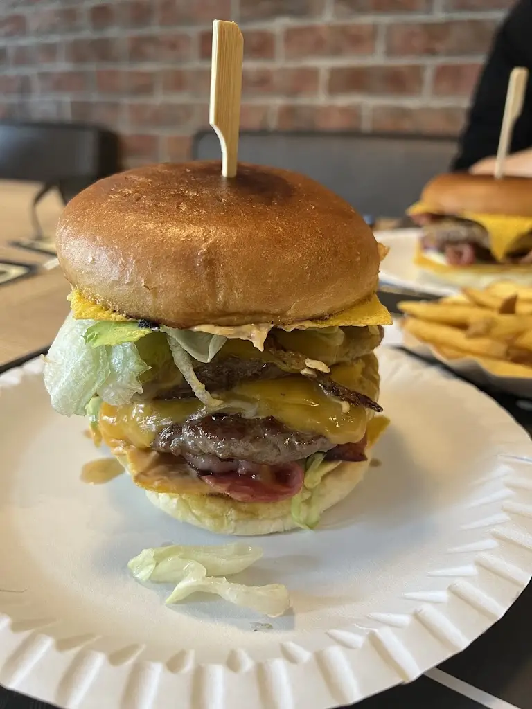 Paul Klima_Burger's Teplice_Teplice_review