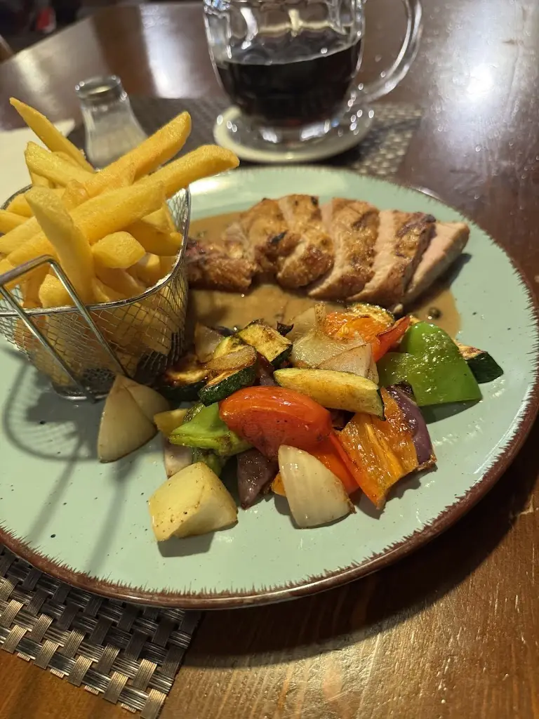 Mia Stephens_Restaurace VĚŽIČKY_Teplice_review