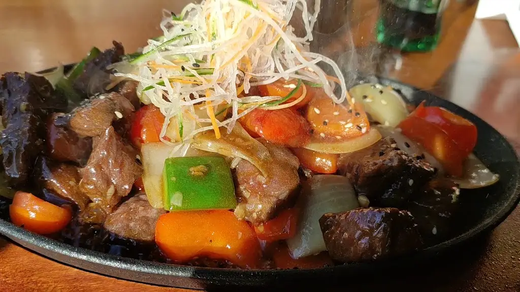 Viet Family Restaurace_Šluknov_slider_image_2