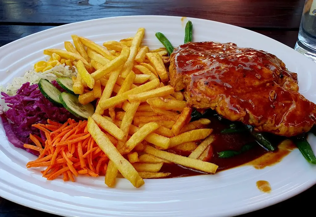 Elise Jansen_Restaurace U Potoka_Šluknov_review