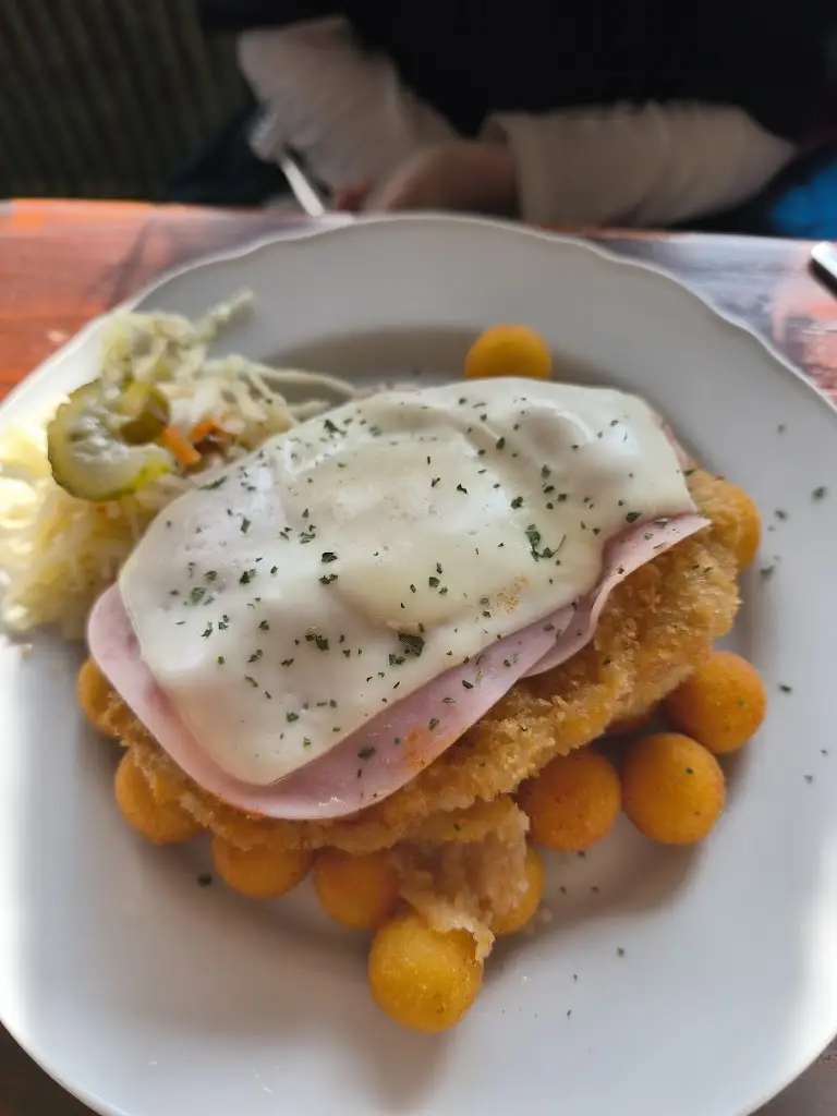 Thiemo Jablonski_Restaurant Balaton Rožany_Šluknov_review