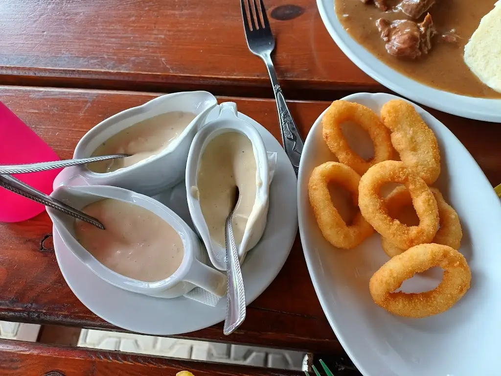 Sindy Jeremias_Restaurant Rozanka_Šluknov_review