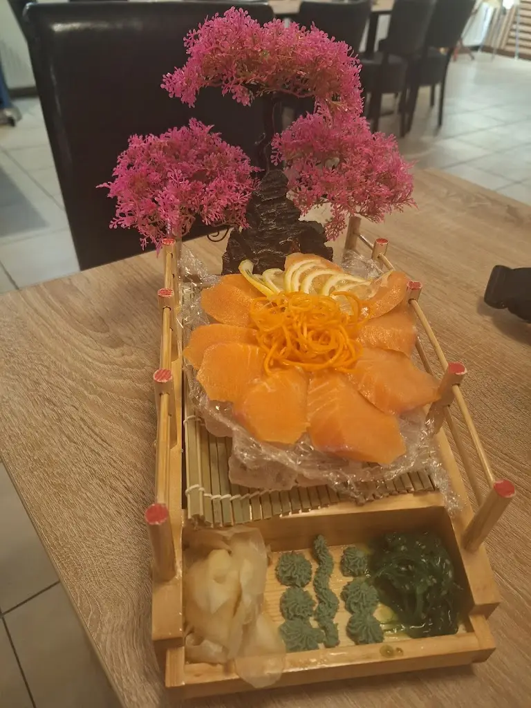 Mukkis Mama_1989Food - Grill & Sushi Bar Sluknov_Šluknov_review