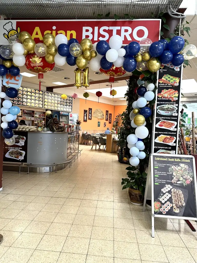 Asian Bistro & Sushi Bar Rožany restaurant in Šluknov