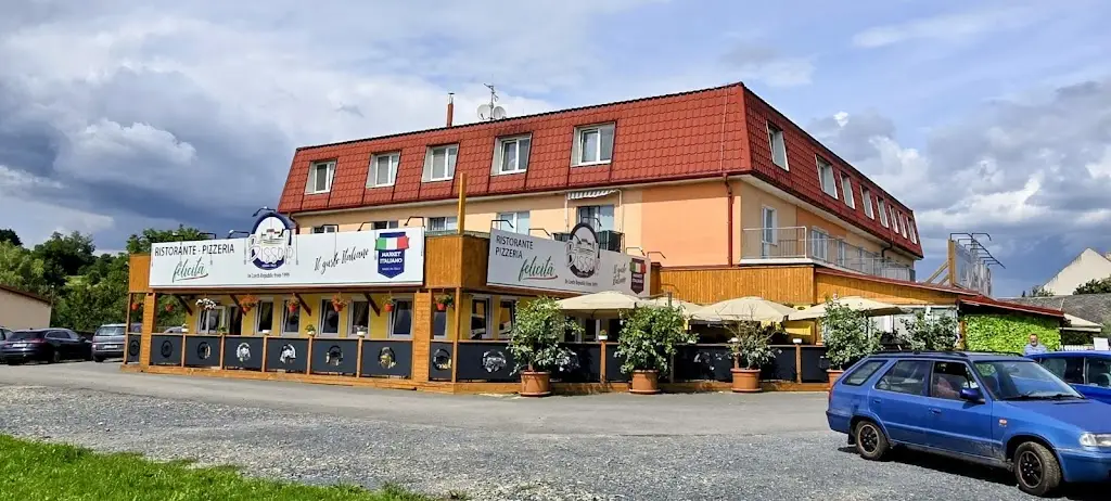 Ristorante Pizzeria Felicità restaurant in Bílovice