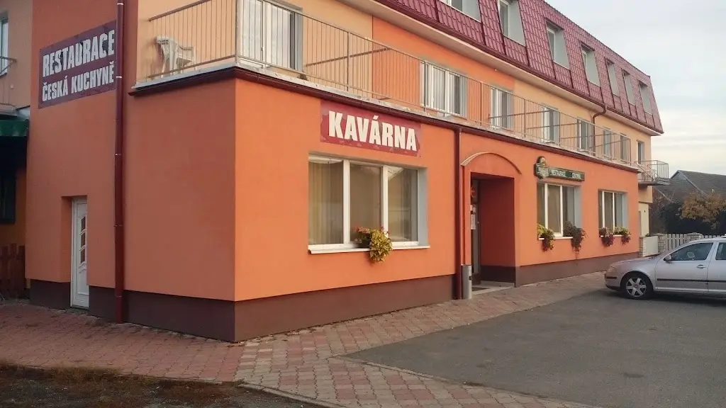 Restaurace Centrál U Zlatého Kozla_Bílovice_slider_image_1