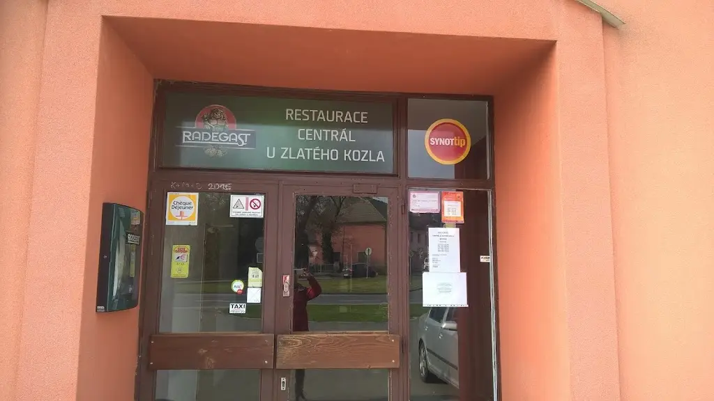 Restaurace Centrál U Zlatého Kozla_Bílovice_slider_image_3