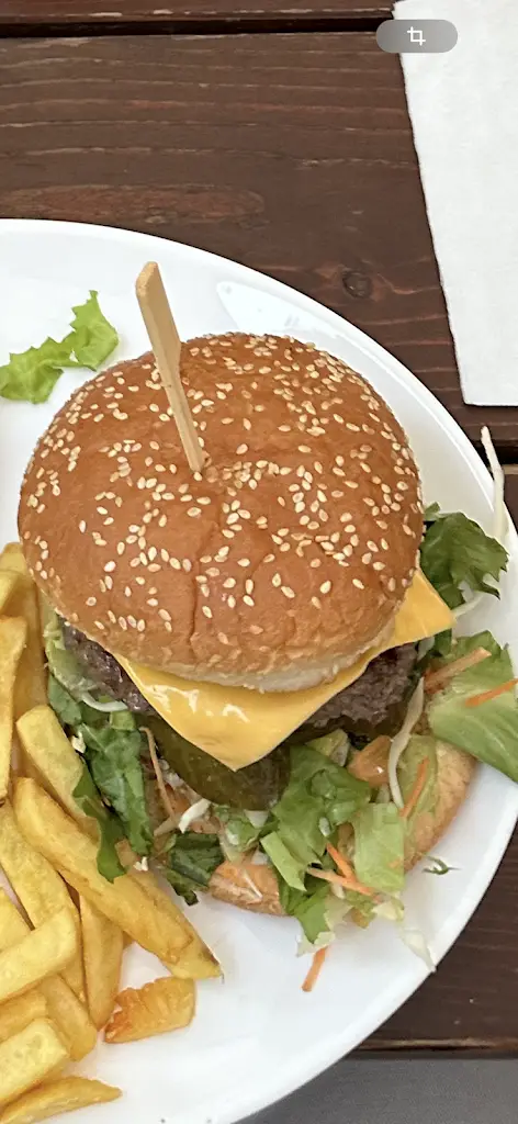 Johann Parnet_Restaurace Šanovská Kovárna_Zabrušany_review