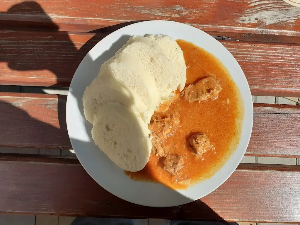 Nádražní Restaurace Zámecká Zahrada_Zabrušany_slider_image_2