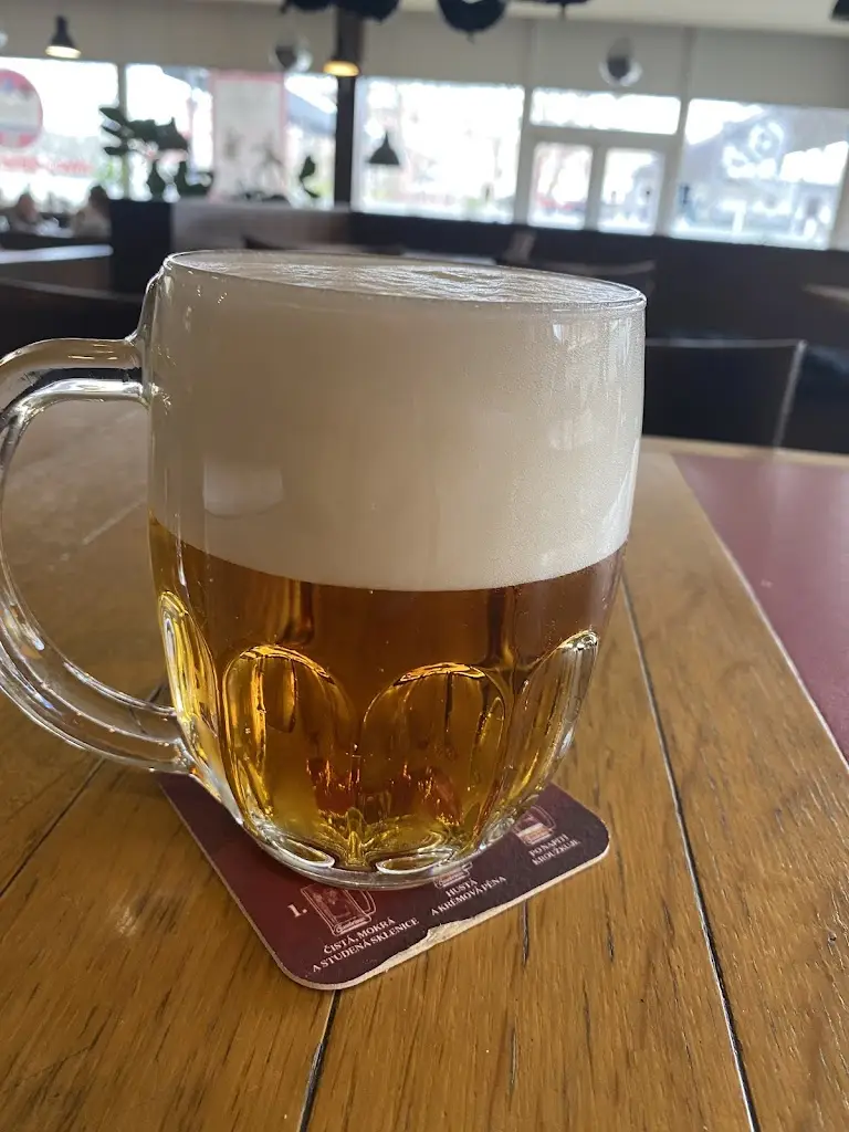 Restaurace Perla_Zabrušany_slider_image_2