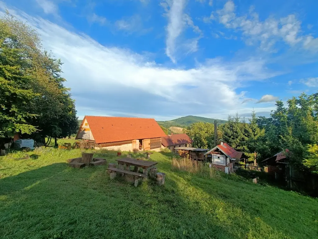 Klára Volková_Odpočívadlo u Hajtmanů_Bánov_review