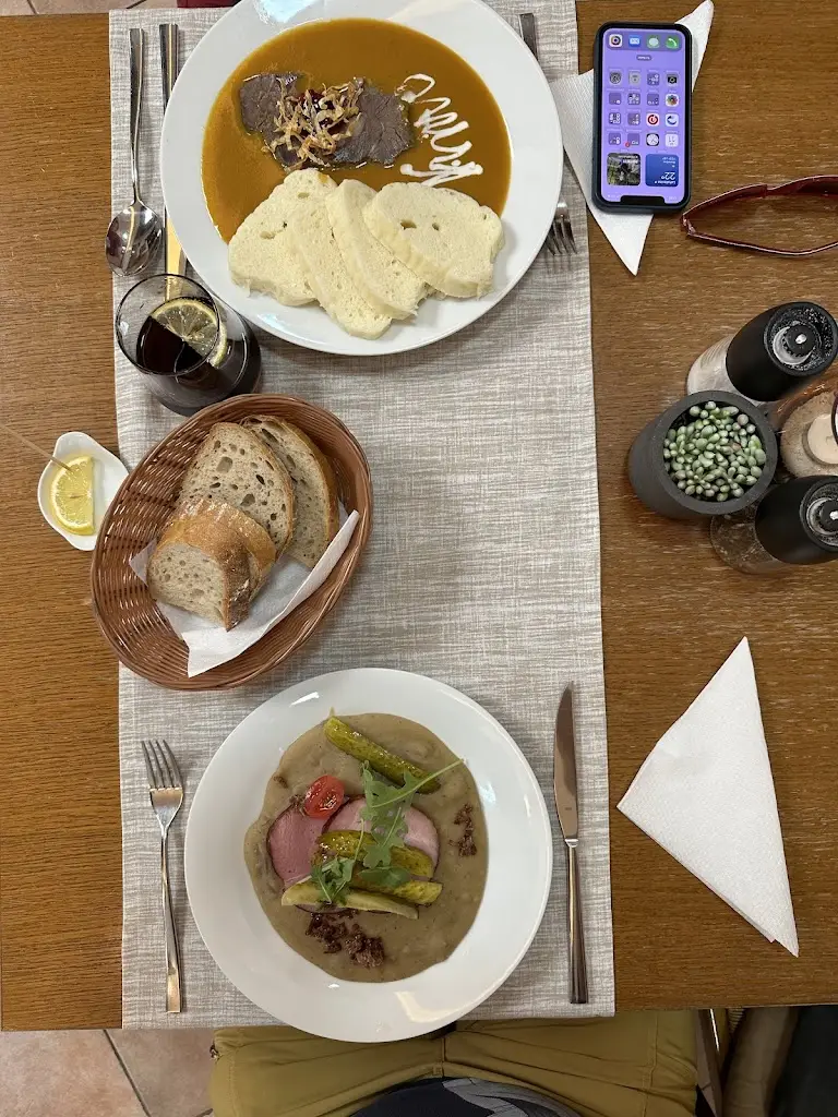 Michal Beránek_Restaurace u Černého Janka_Bánov_review