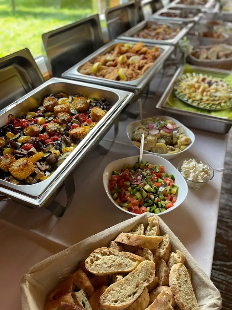 Vinárna Pod Třešněmi_Bánov_slider_image_3