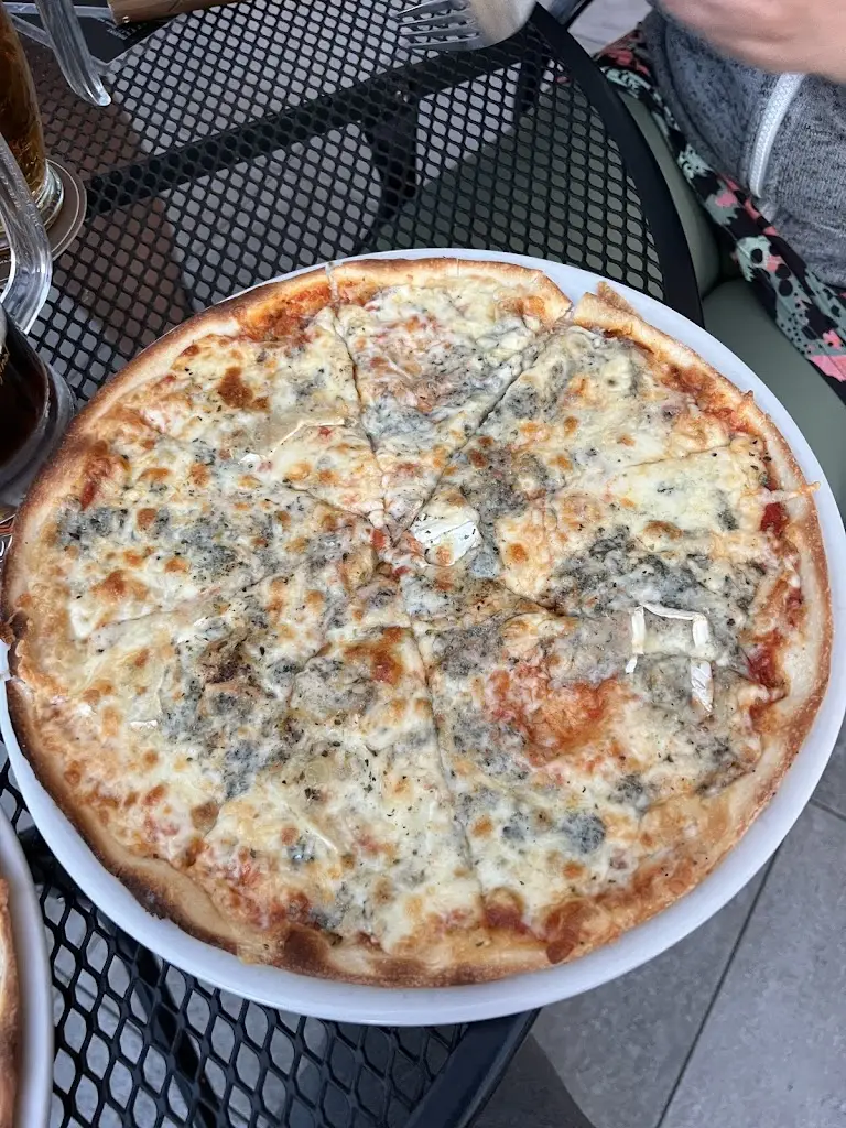 Petr Marcol_Restaurace a Pivnice, Disco&Rock Club Masaro_Bojkovice_review