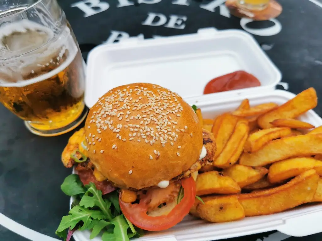 Iris “Eis Blume” Quosi_Kitchen on wheels_Roudnice nad Labem_review