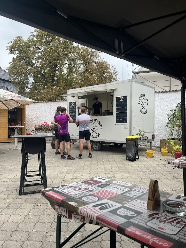 Kitchen on wheels restaurant in Roudnice nad Labem