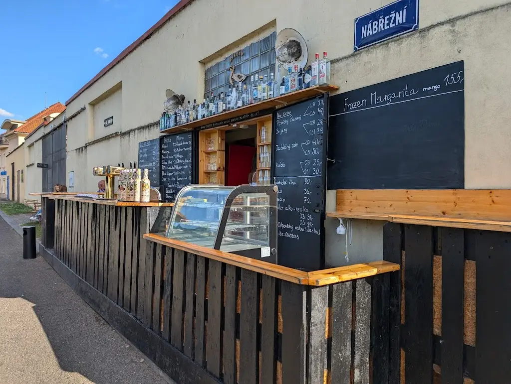 Bistro Nábřežní_Roudnice nad Labem_slider_image_1